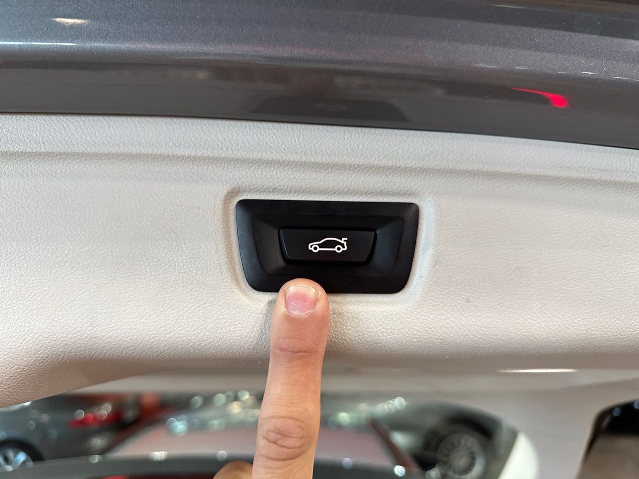 BMW Serie 3 320E 204CV FAMILIAR - Foto 10