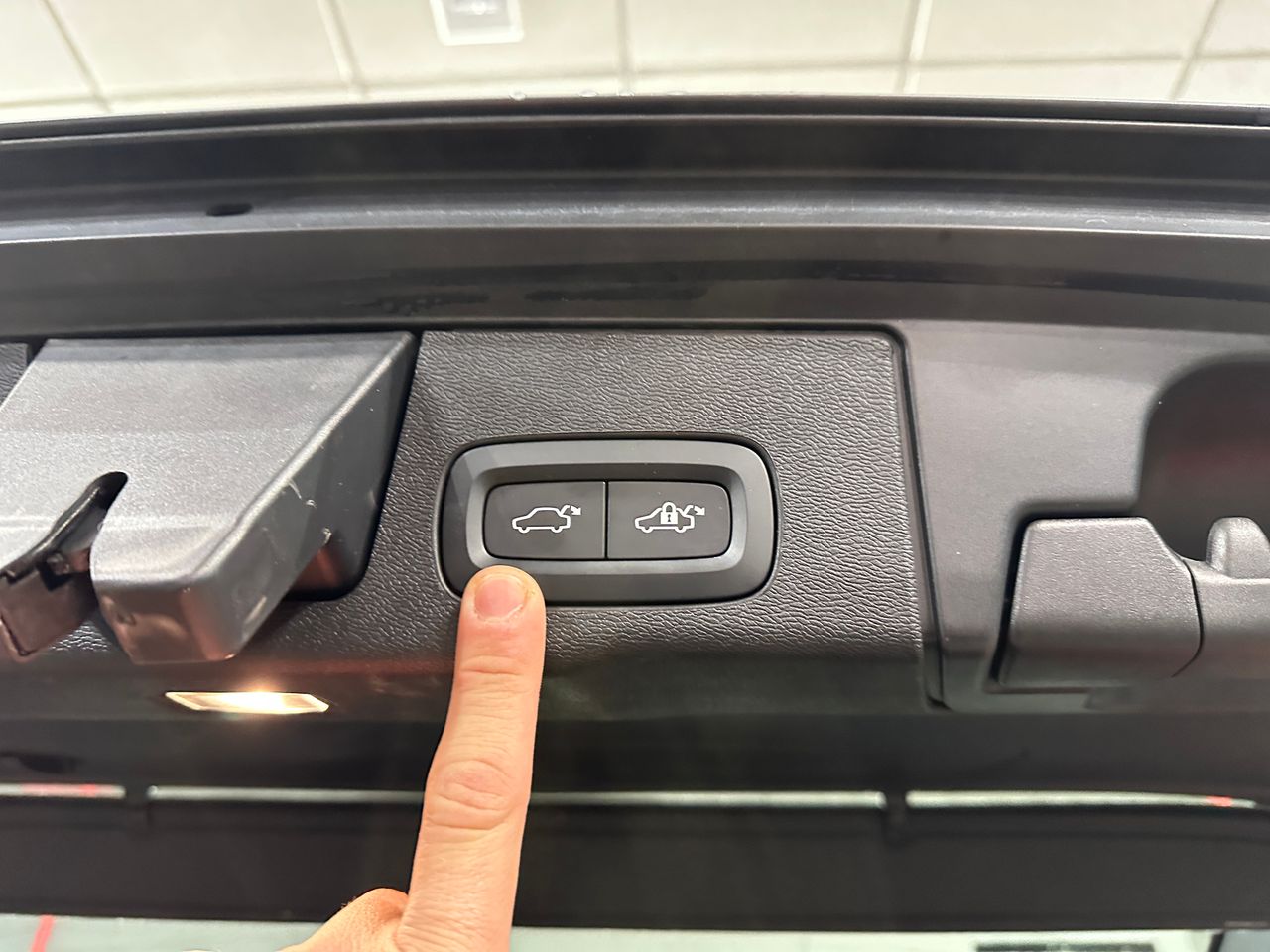 Volvo XC60 2.0 T8 AWD Recharge Polestar Auto - Foto 10