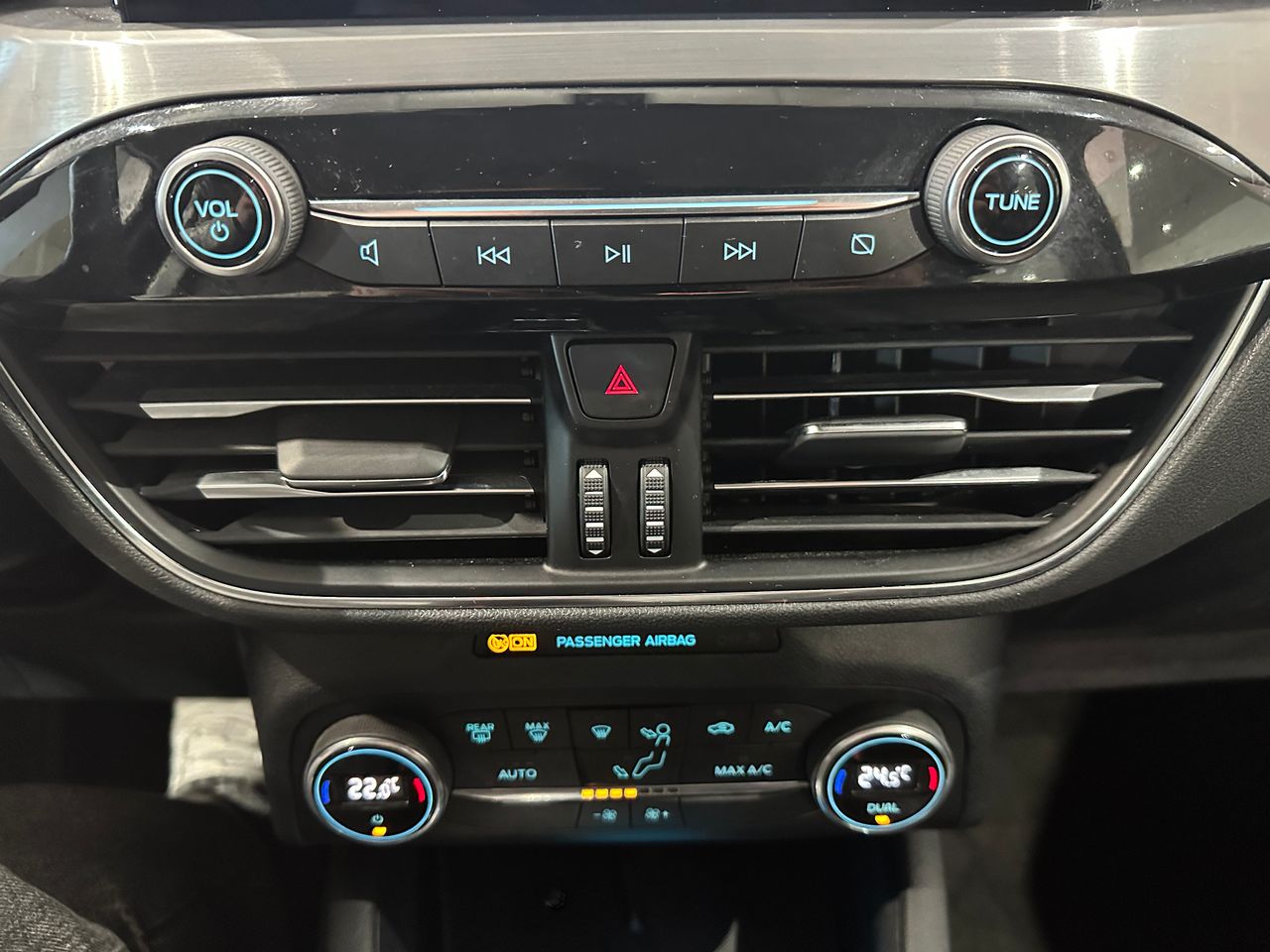 Ford Kuga Titanium 2.5 Duratec FHEV 140kW Auto - Foto 24