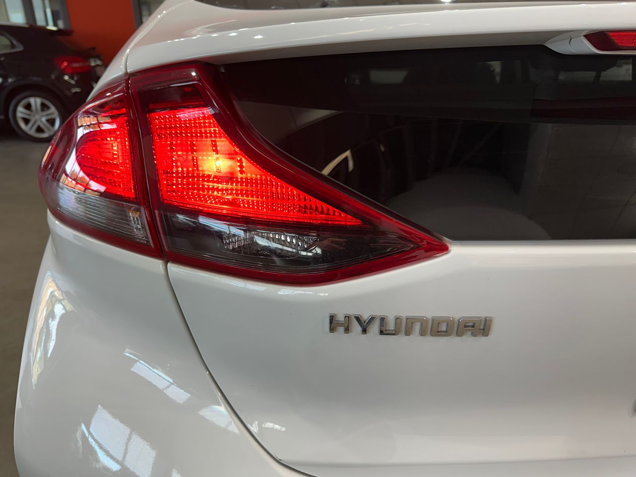 Hyundai IONIQ 1.6 GDI PHEV Klass DCT - Foto 25