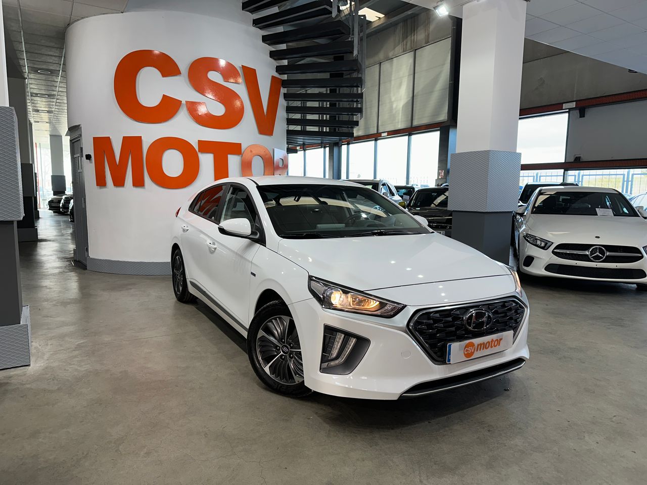 Hyundai IONIQ 1.6 GDI PHEV Klass DCT - Foto 5