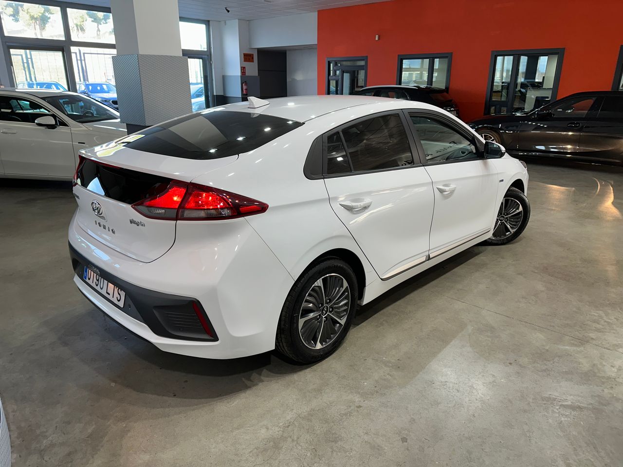 Hyundai IONIQ 1.6 GDI PHEV Klass DCT - Foto 7