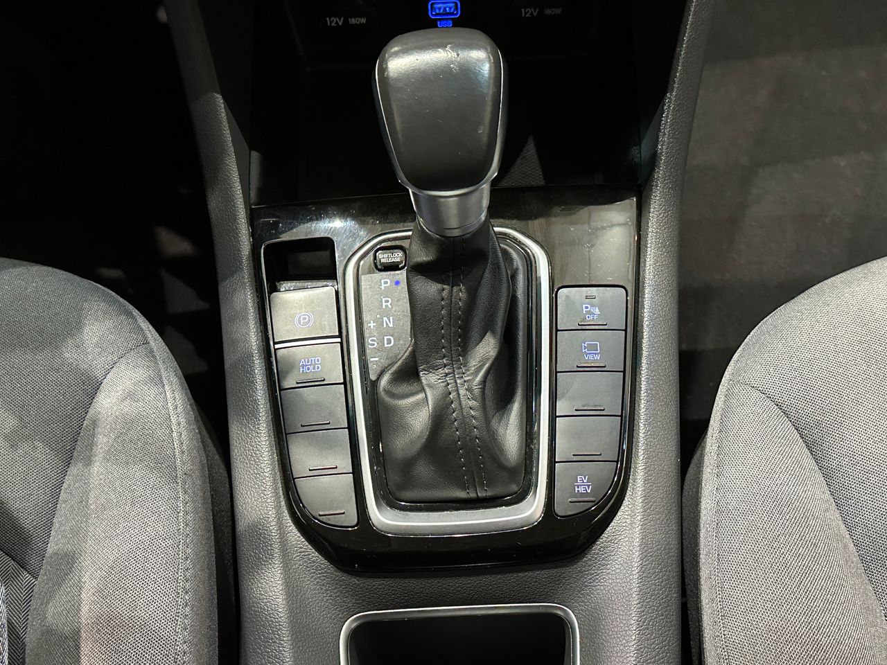 Hyundai IONIQ 1.6 GDI PHEV Klass DCT - Foto 23