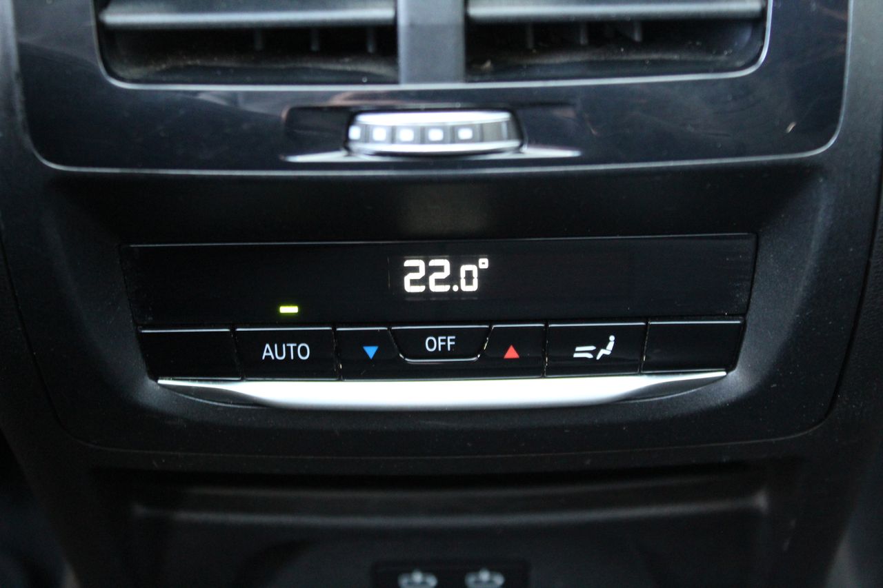 BMW iX3 80 kWh - Foto 23