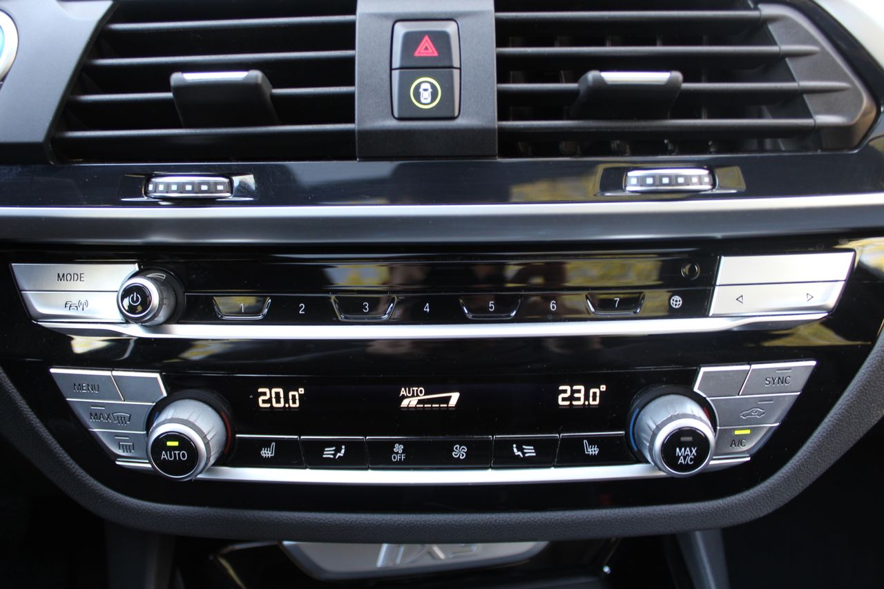 BMW iX3 80 kWh - Foto 22