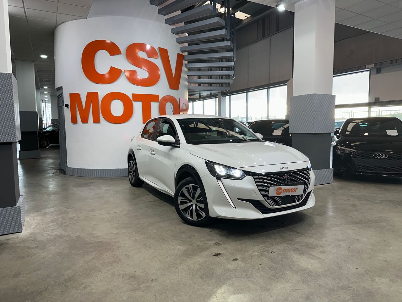 Peugeot e-208 50KWH 136CV ACTIVE - Foto 4