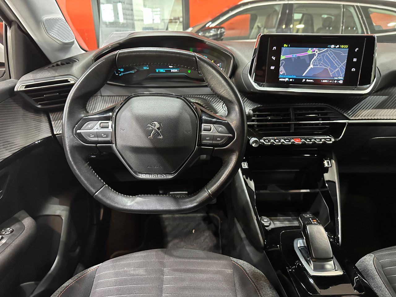 Peugeot e-208 50KWH 136CV ACTIVE - Foto 12