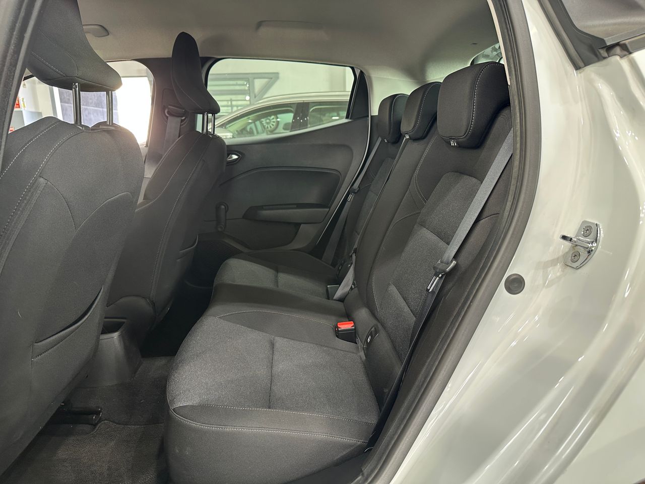 Renault Clio Zen E-Tech Híbrido 104 kW (140CV) - Foto 8