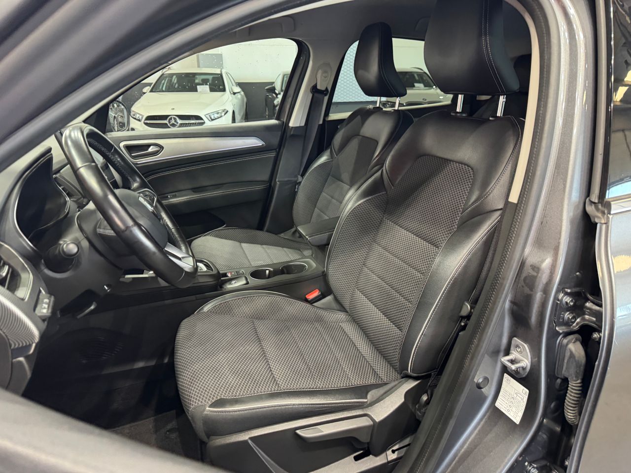 Renault Arkana Zen E-TECH Híbrido 105kW(145CV) - Foto 10