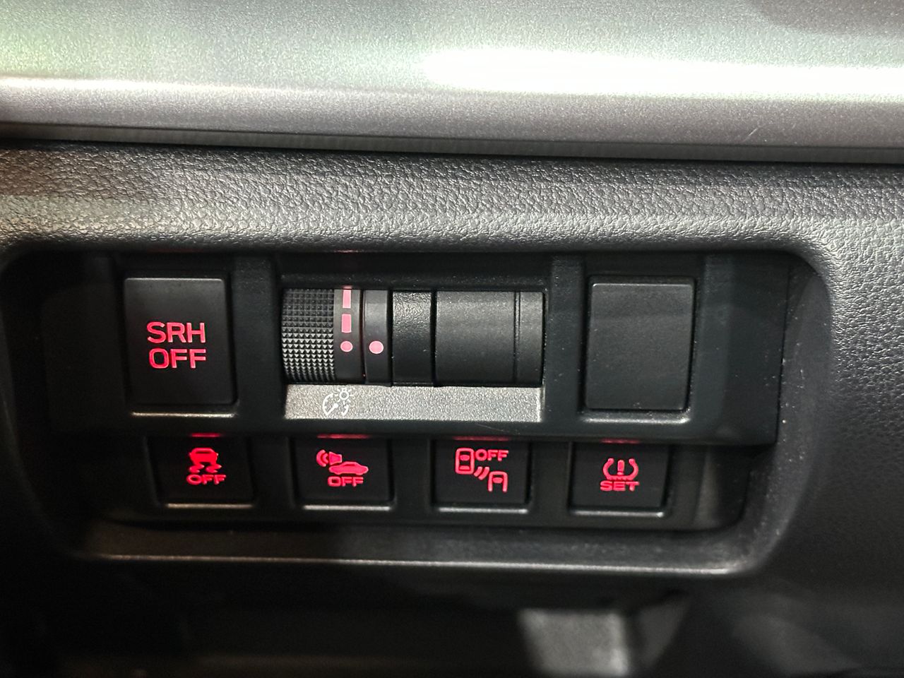 Subaru XV 2.0i Hybrid CVT Executive Plus - Foto 18