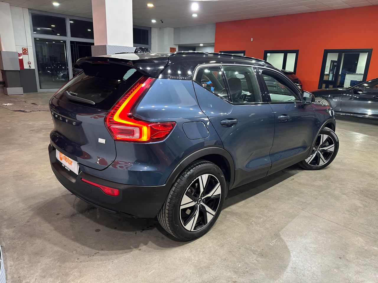 Volvo XC40 1.5 T4 Twin Recharge R-Design Auto - Foto 7