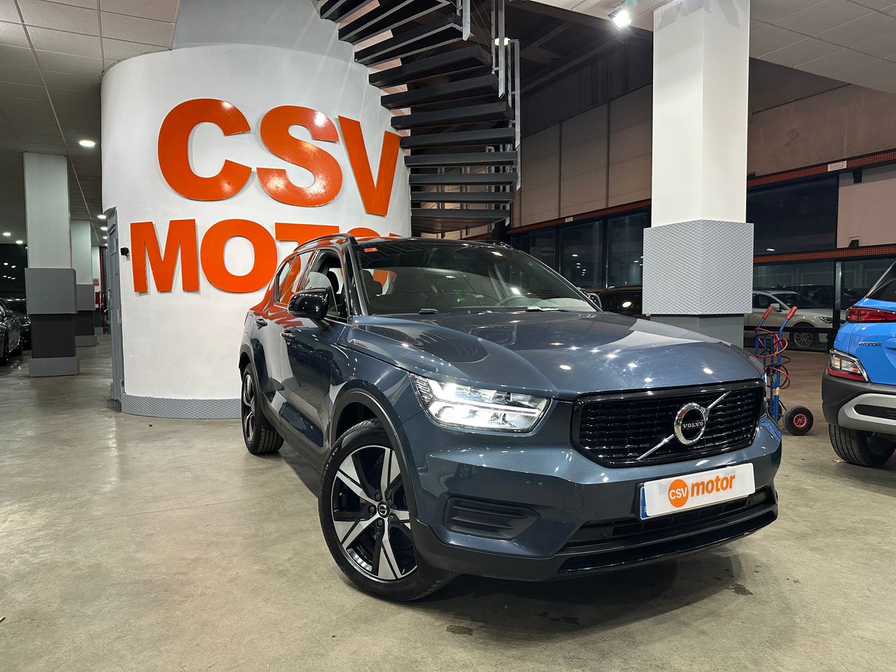 Volvo XC40 1.5 T4 Twin Recharge R-Design Auto - Foto 5