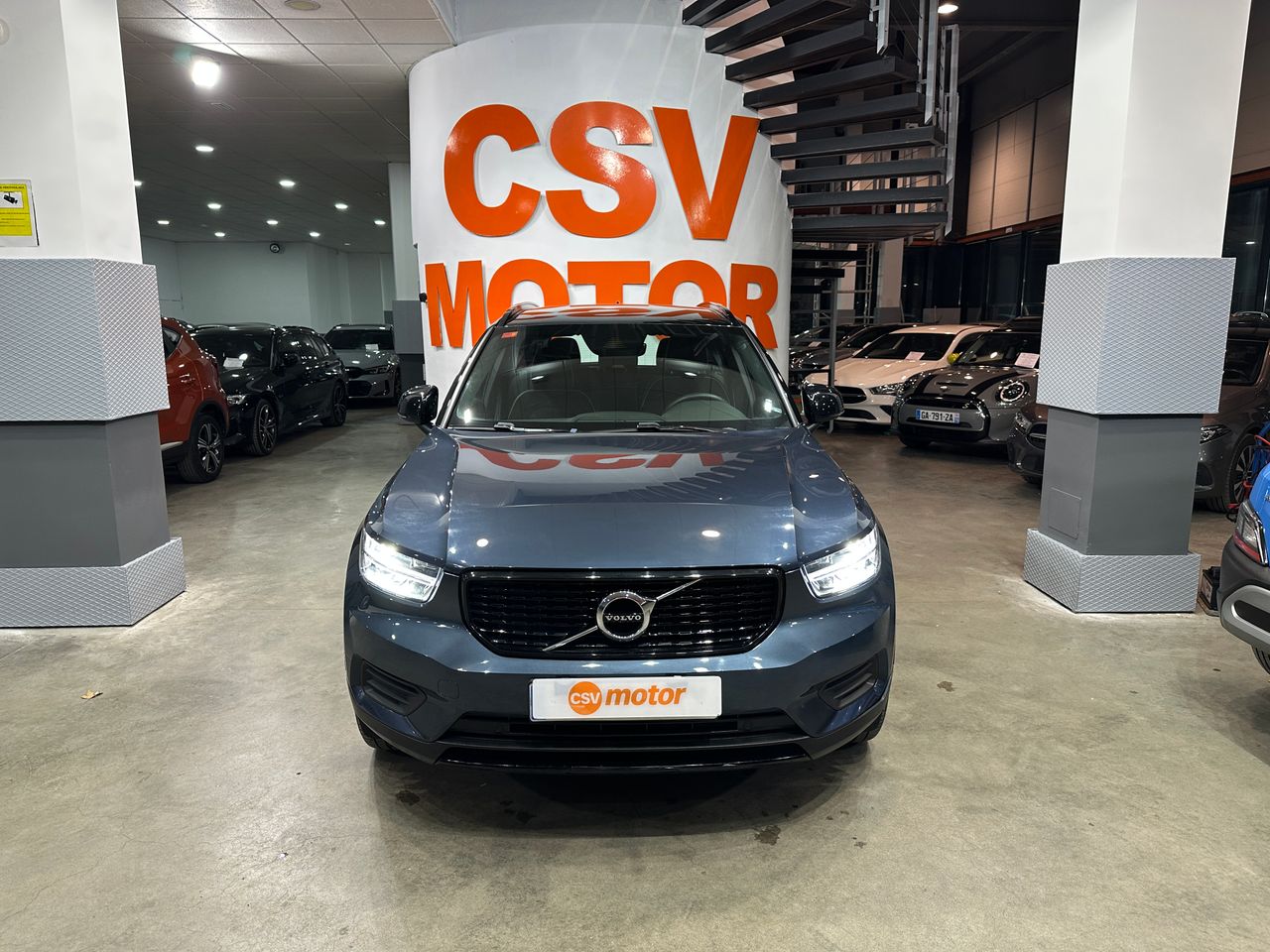 Volvo XC40 1.5 T4 Twin Recharge R-Design Auto - Foto 4