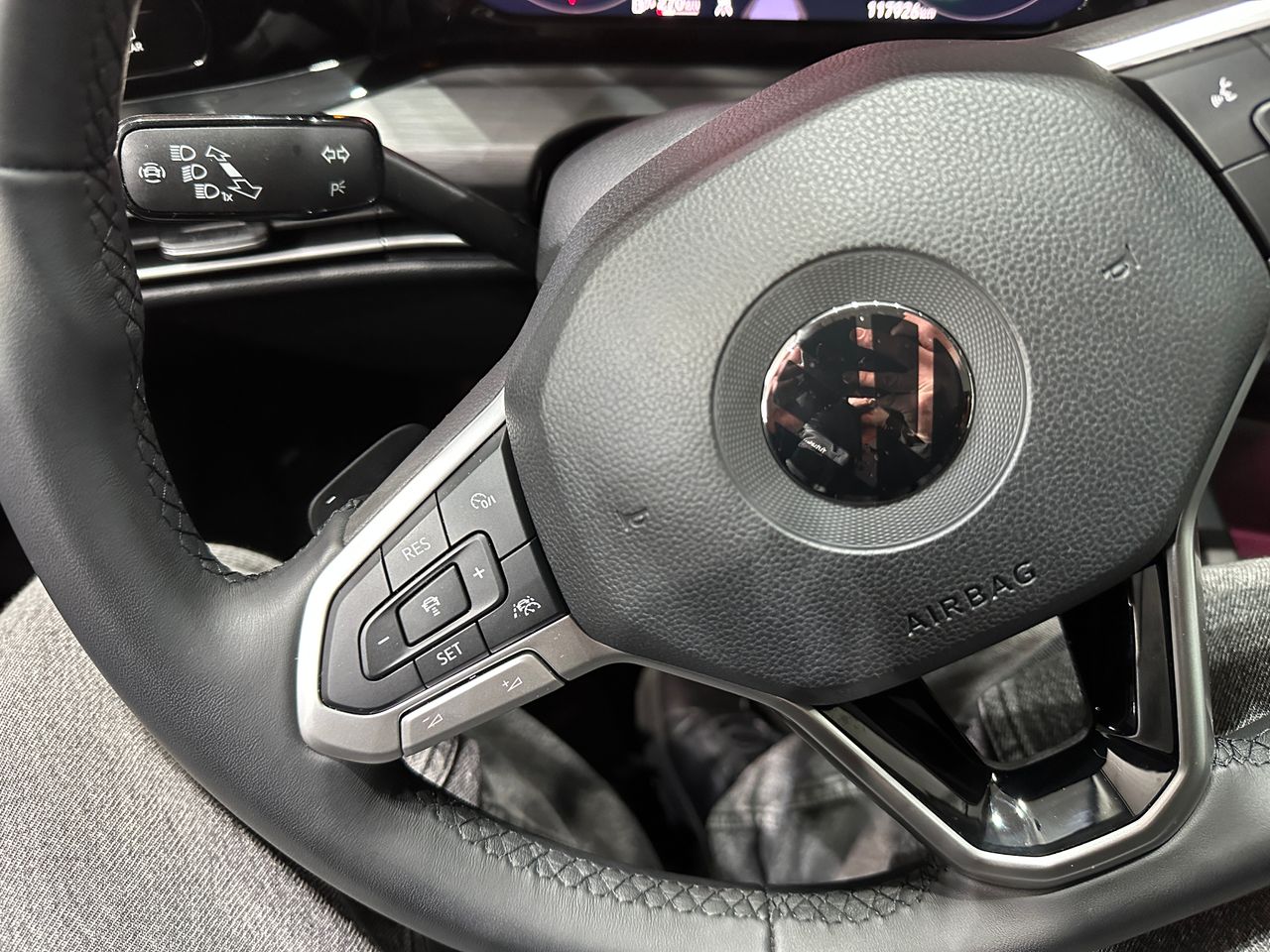 Volkswagen Golf eHybrid 1.4 TSI 150kW (204CV) DSG - Foto 17