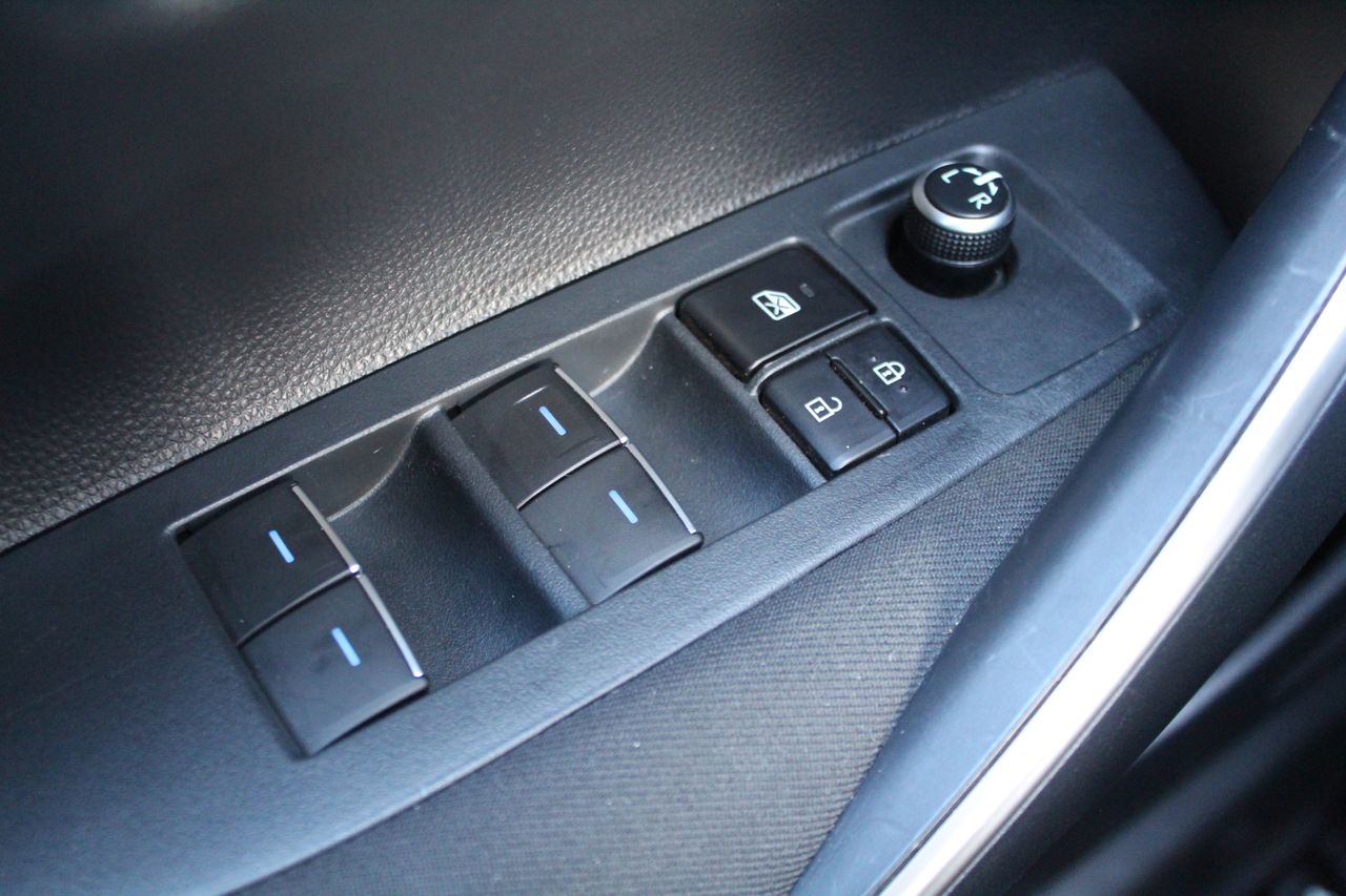 Toyota Corolla 1.6 VVT-i Sol ES EL 1.5VVT-I  125CV ACTIVE SEDÁN - Foto 23