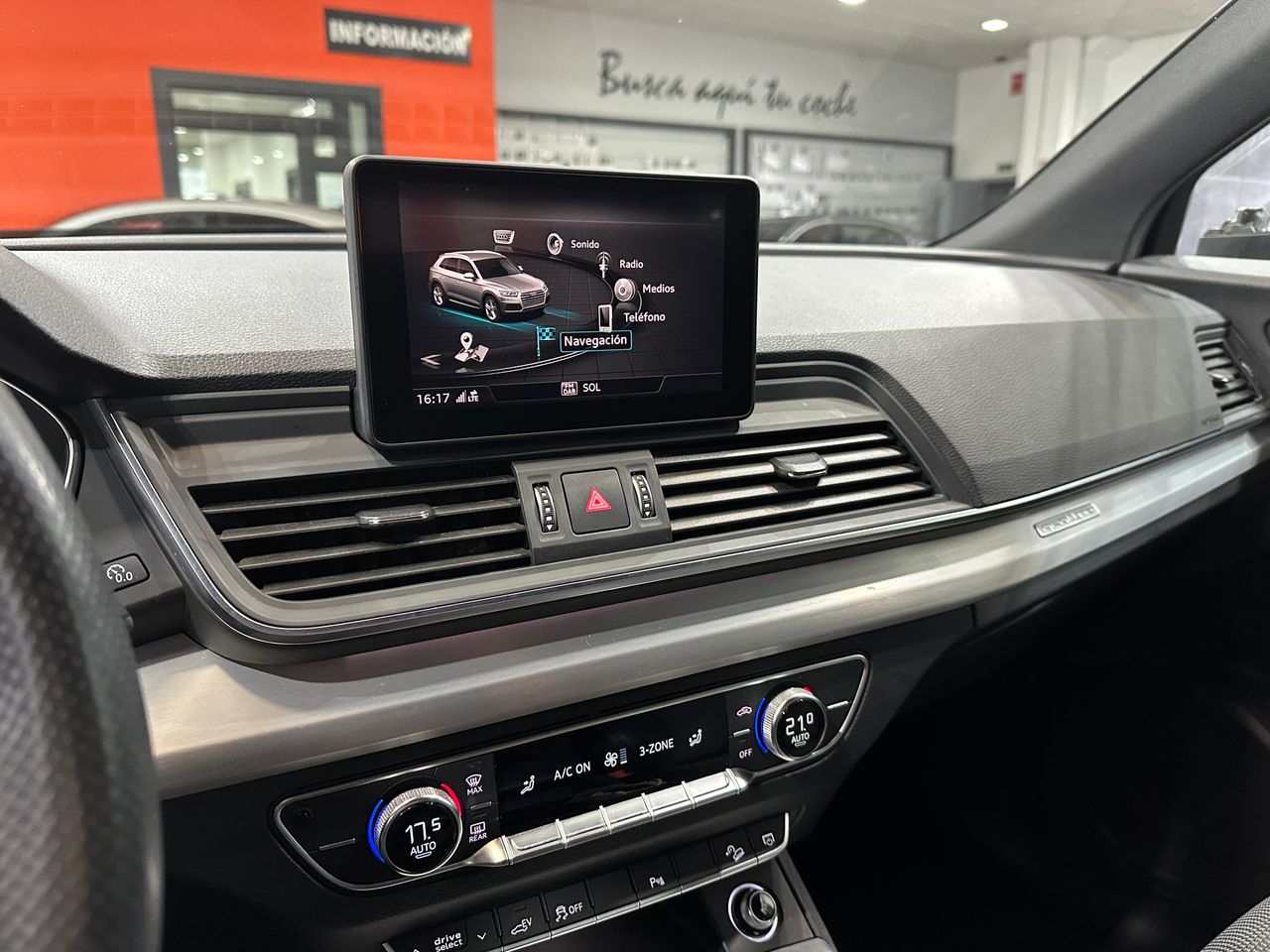 Audi Q5 S line 55 TFSI E quattro S tronic - Foto 17