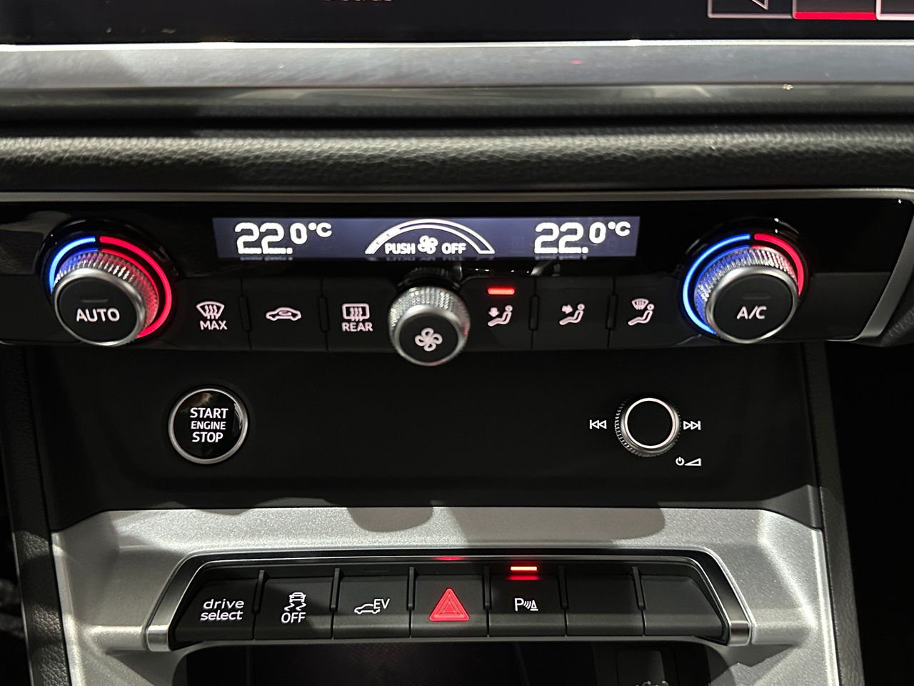 Audi Q3 45 TFSI e 180kW S tronic S Line - Foto 25