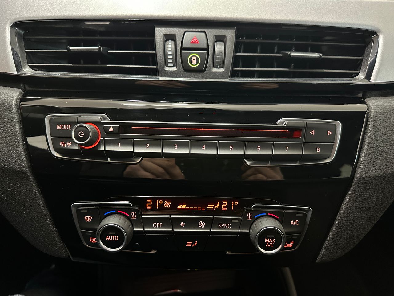 BMW X1 xDrive25e - Foto 24