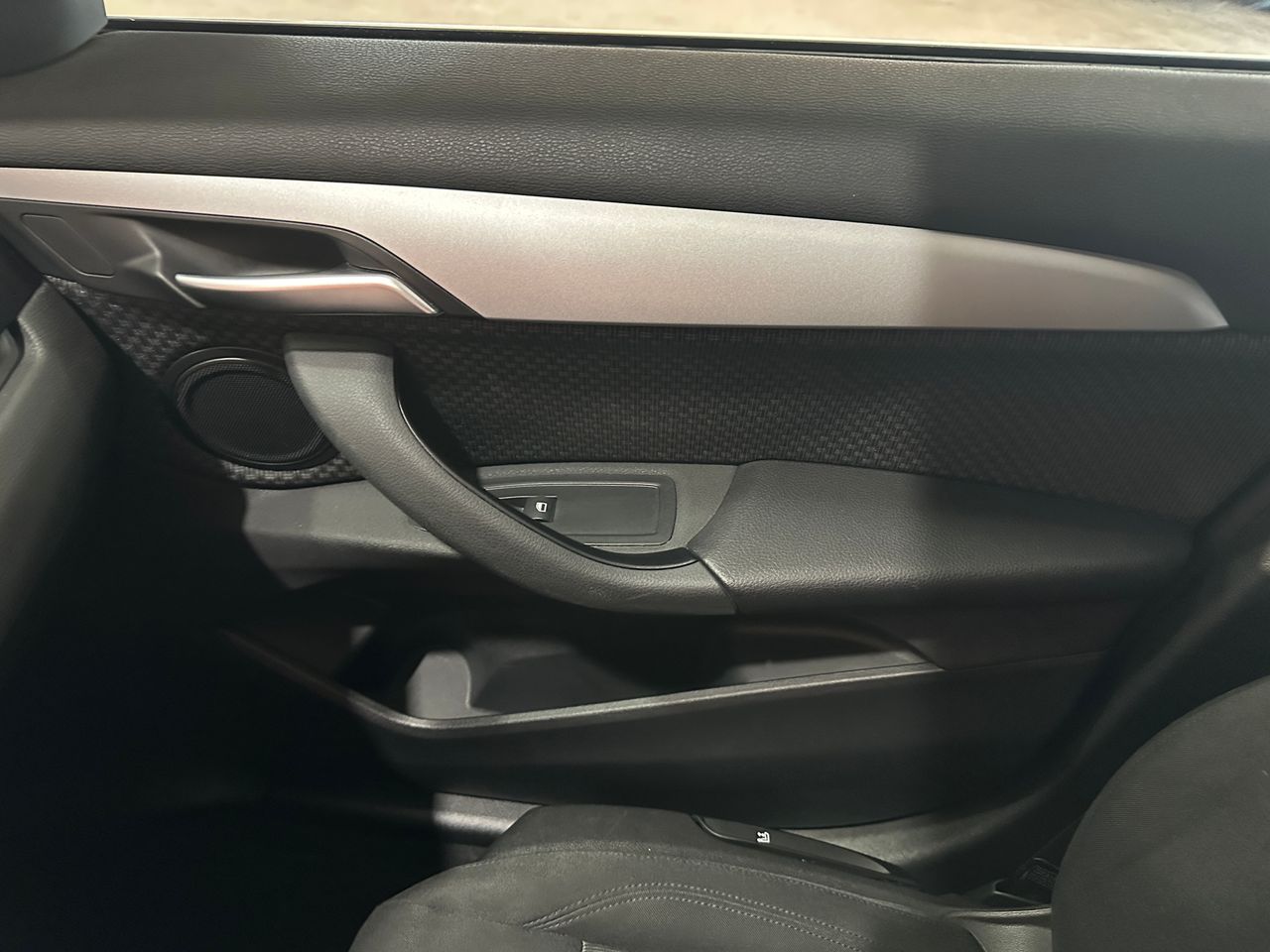 BMW X1 xDrive25e - Foto 16