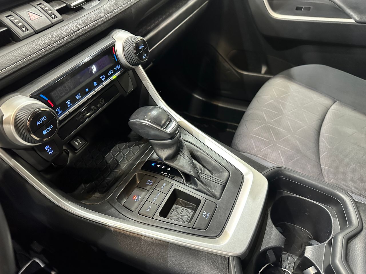 Toyota Rav4 2.5l 220H Business - Foto 16