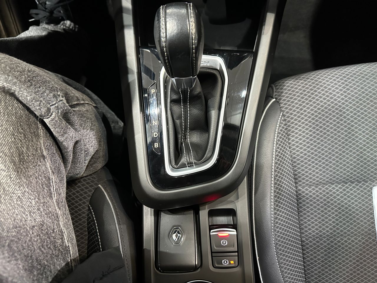 Renault Arkana Zen E-TECH Híbrido 105kW(145CV) - Foto 24