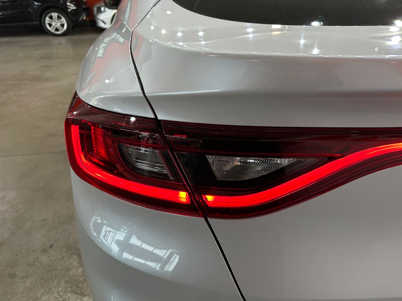 Renault Arkana Zen E-TECH Híbrido 105kW(145CV) - Foto 27