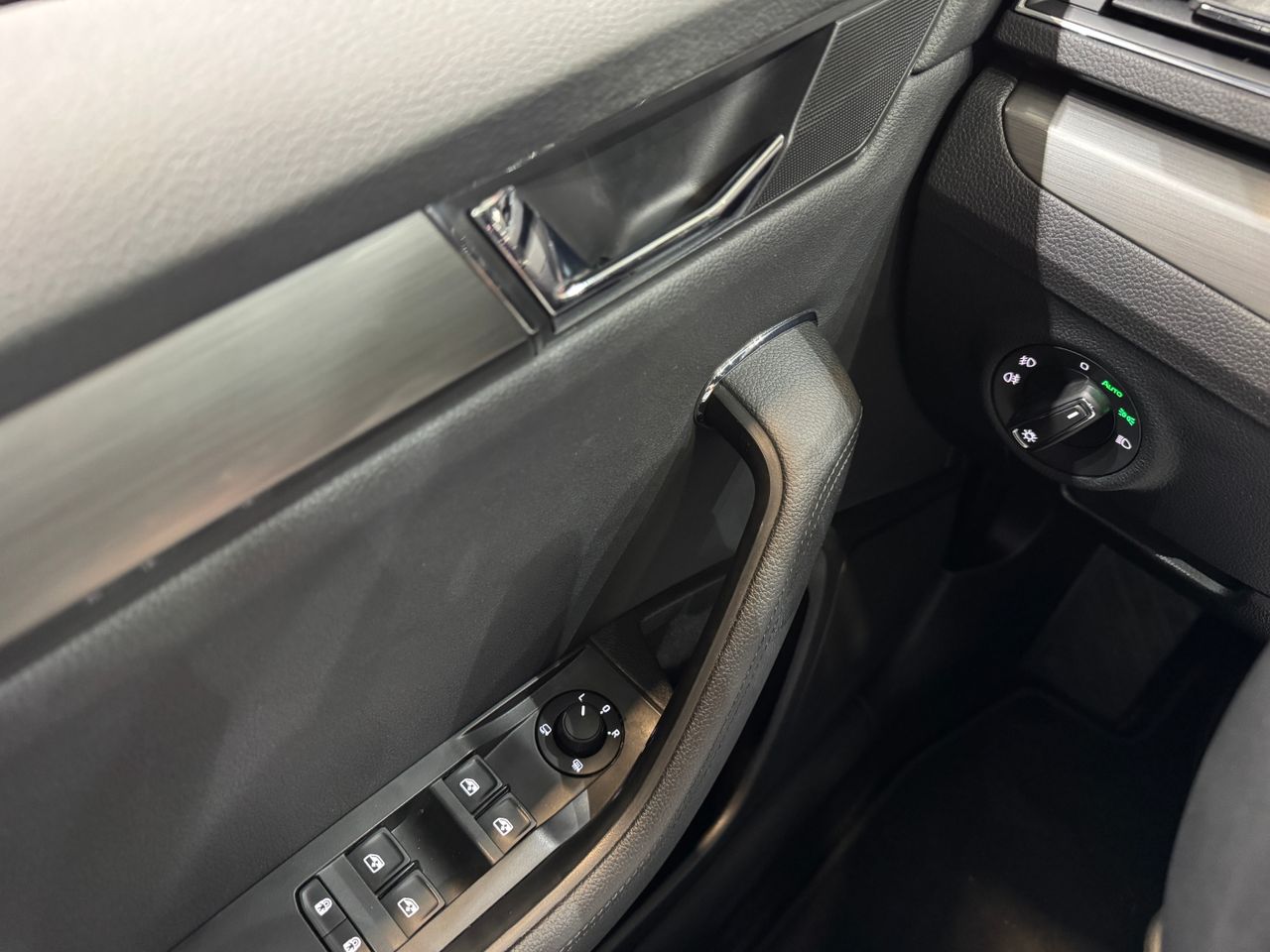 Skoda Superb Combi Style 1.4 TSI iV P-HEV DSG - Foto 20