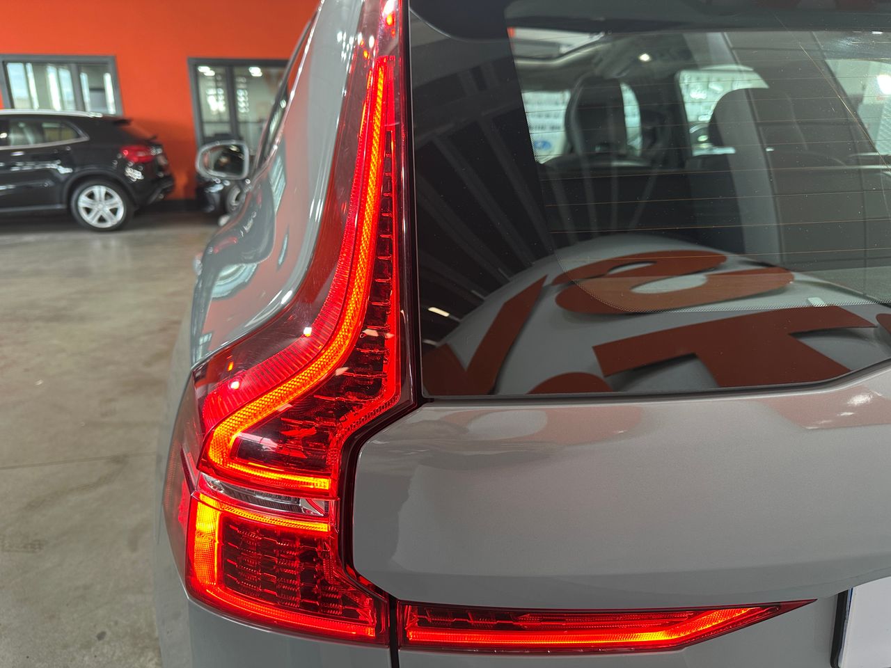 Volvo XC60 2.0 T6 AWD Recharge Core Auto - Foto 27