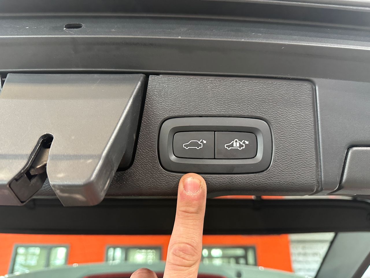 Volvo XC60 2.0 T6 AWD Recharge Core Auto - Foto 9