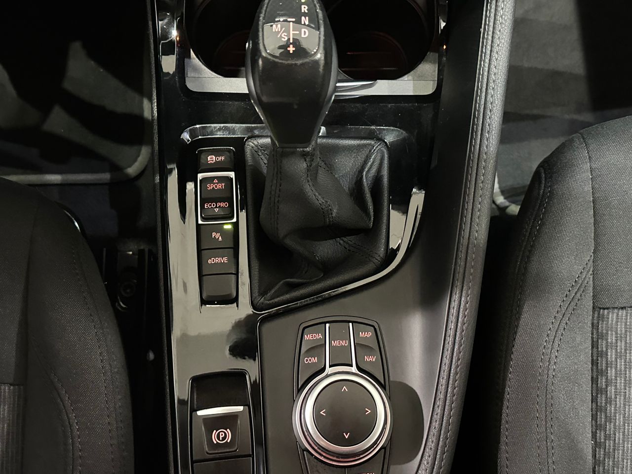 BMW X2 xDrive25e Auto - Foto 24