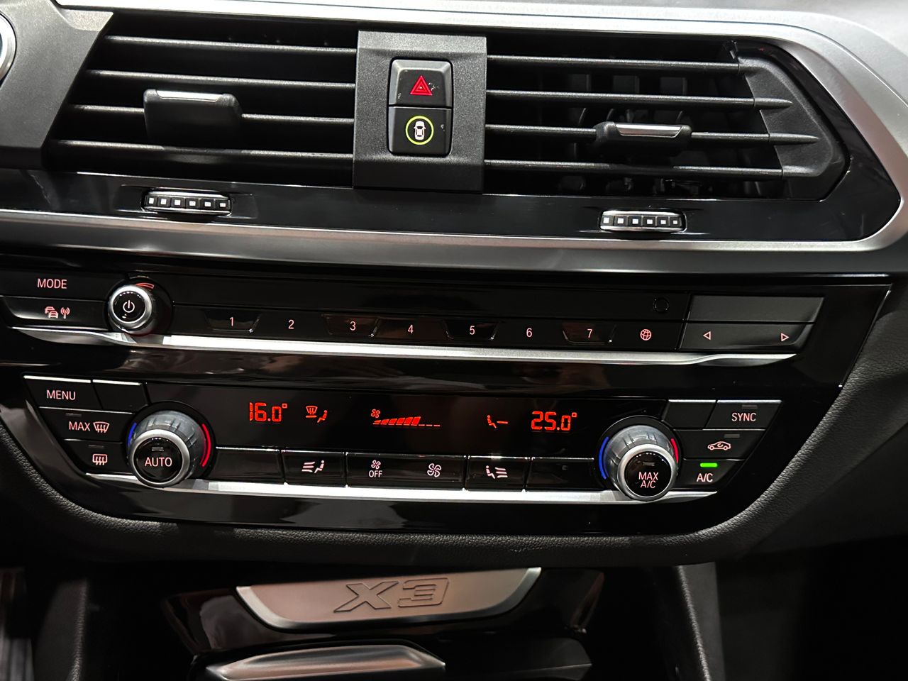 BMW X3 xDrive30e - Foto 25