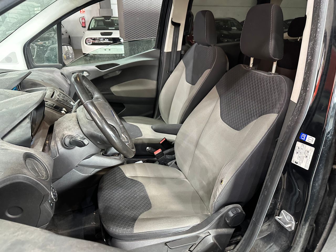 Ford Tourneo Courier 1,0 GLP 100CV  - Foto 10