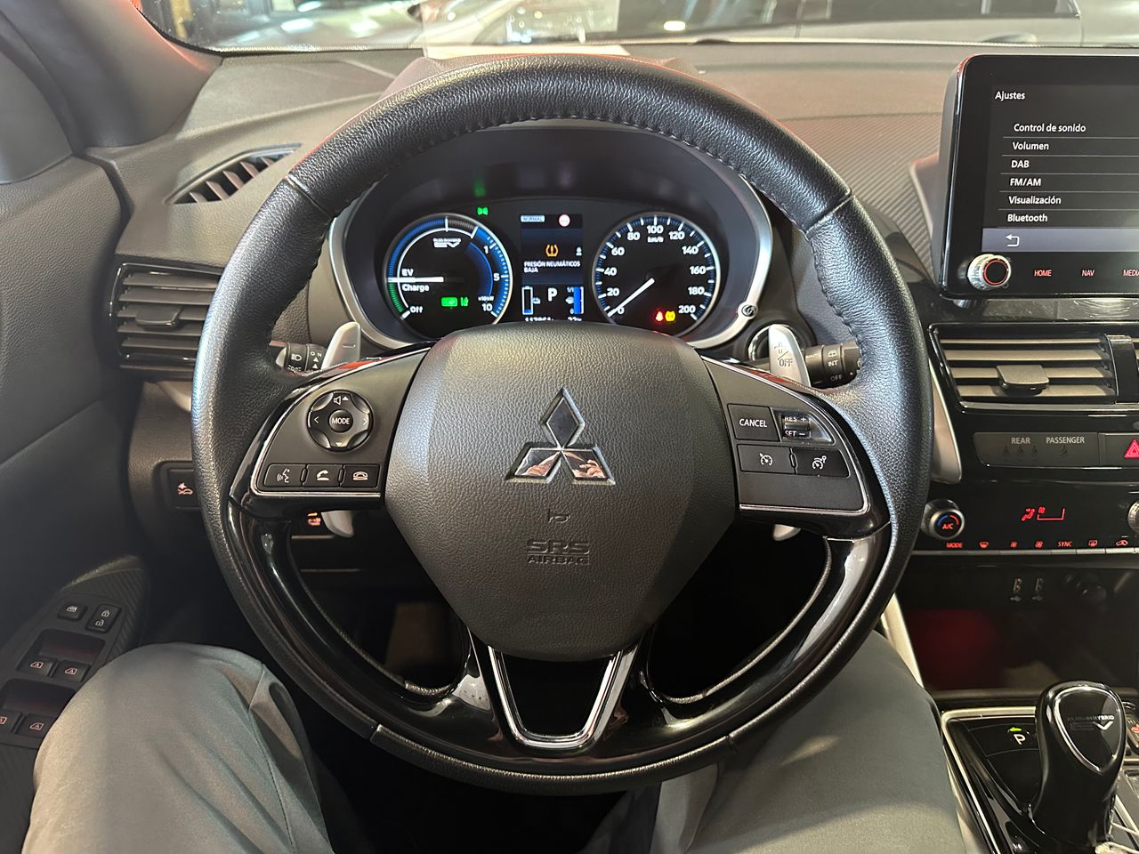 Mitsubishi Eclipse Cross 2.4 PHEV Kaiteki Auto 4WD - Foto 17