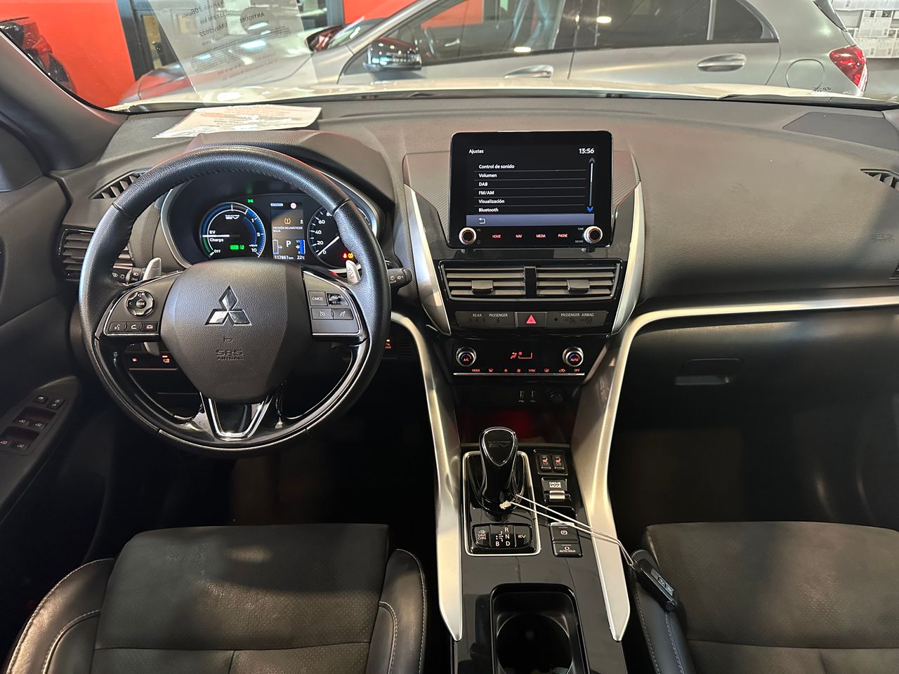 Mitsubishi Eclipse Cross 2.4 PHEV Kaiteki Auto 4WD - Foto 13