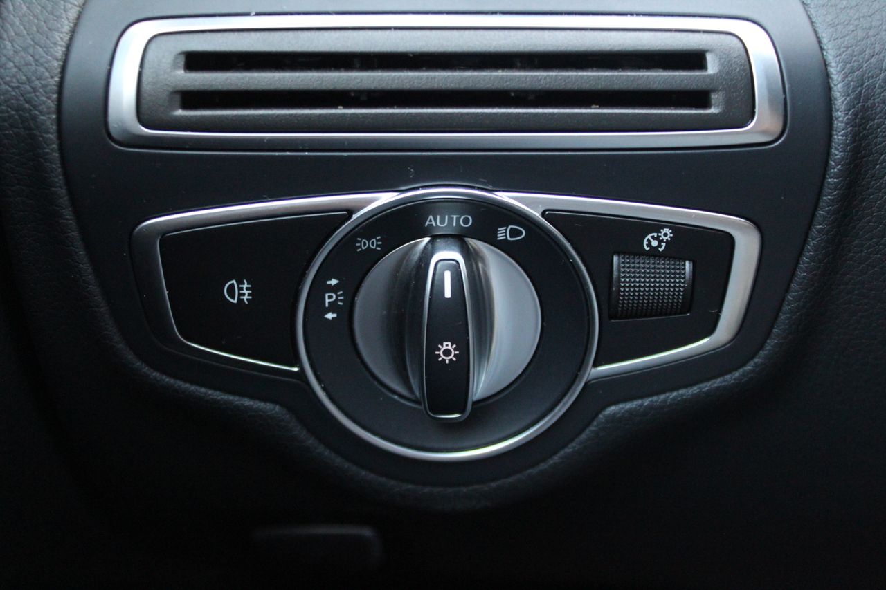 Mercedes Clase C C 300 d Estate - Foto 26