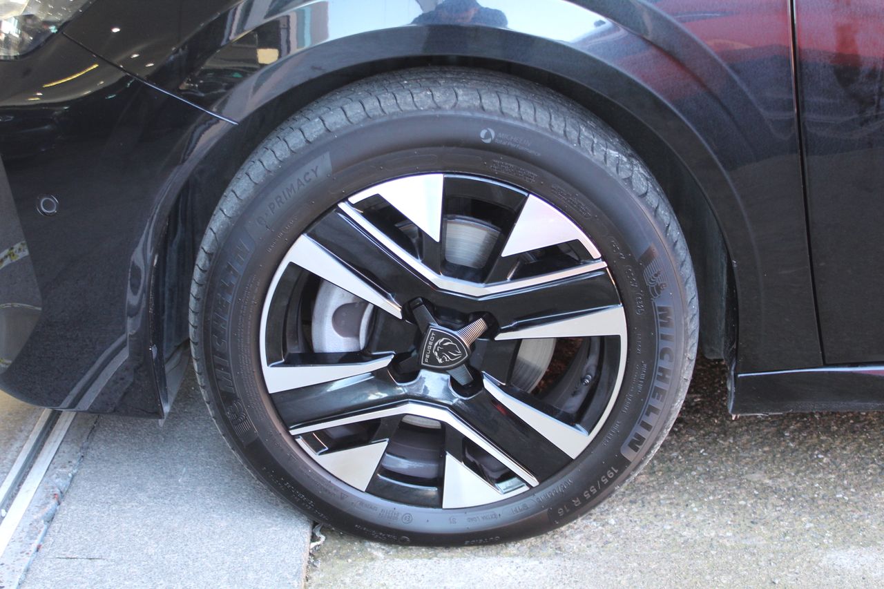 Peugeot 208 Allure Gasolina 100 S&S 6 Vel. MAN - Foto 30