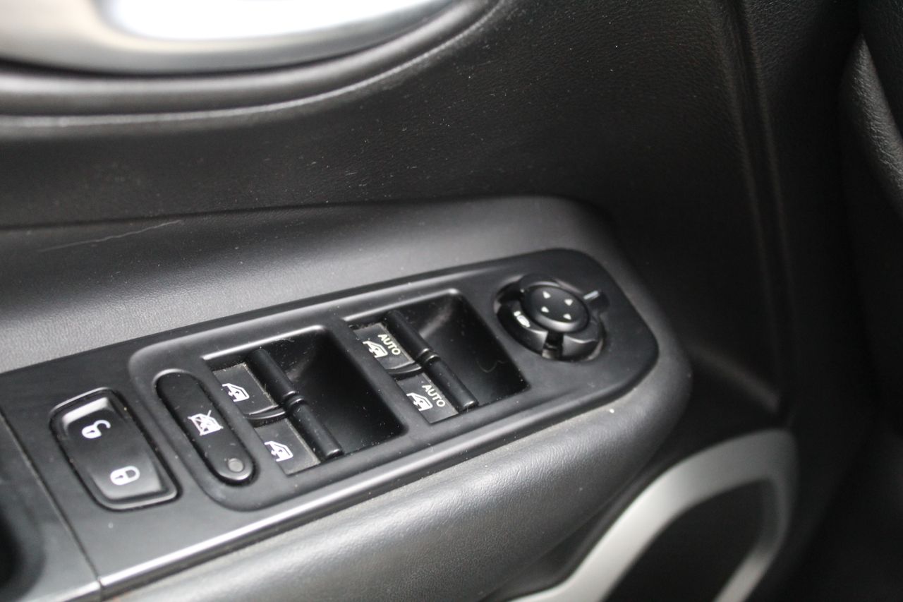 Jeep Renegade 1.6 Mjet Limited 4x2 - Foto 27