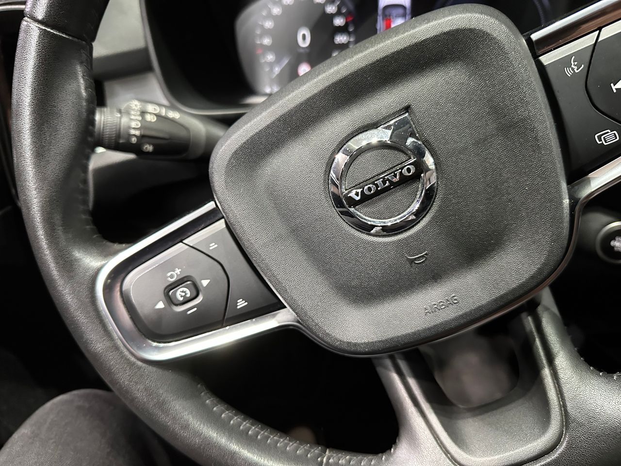 Volvo XC40 1.5 T4 Twin Recharge Inscription Ex Auto - Foto 18