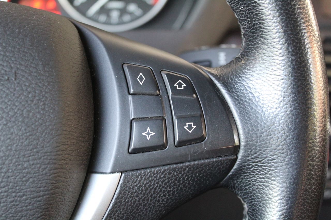 BMW X5 xDRIVE48i - Foto 15