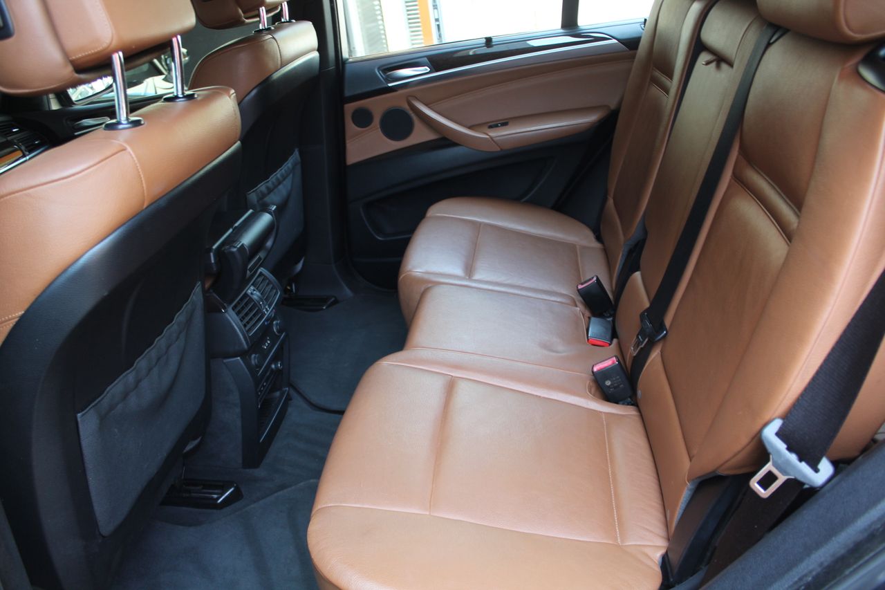 BMW X5 xDRIVE48i - Foto 10