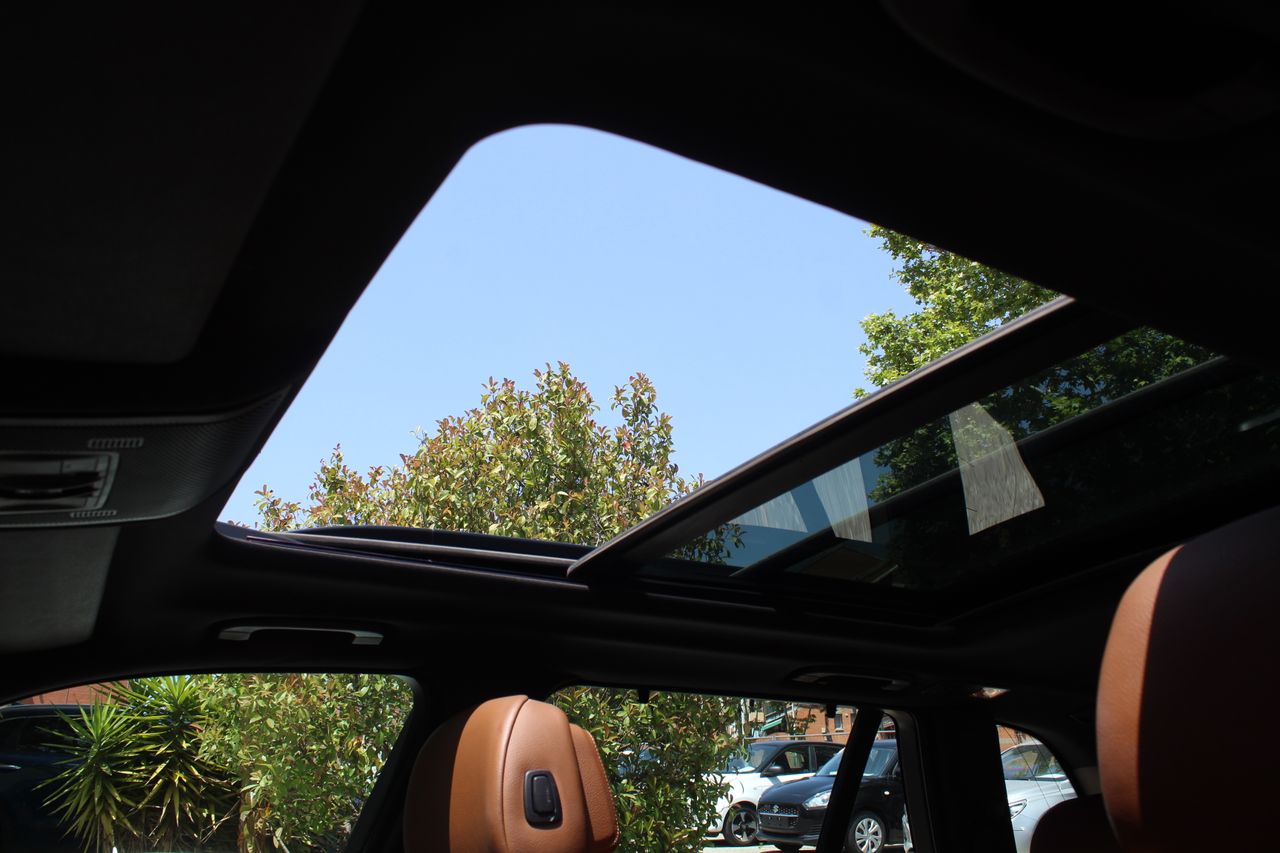 BMW X5 xDRIVE48i - Foto 36