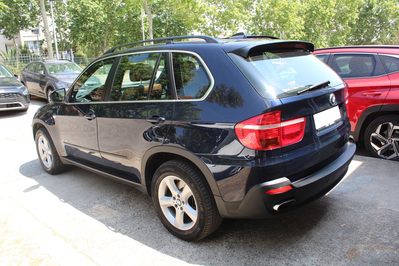 BMW X5 xDRIVE48i - Foto 6