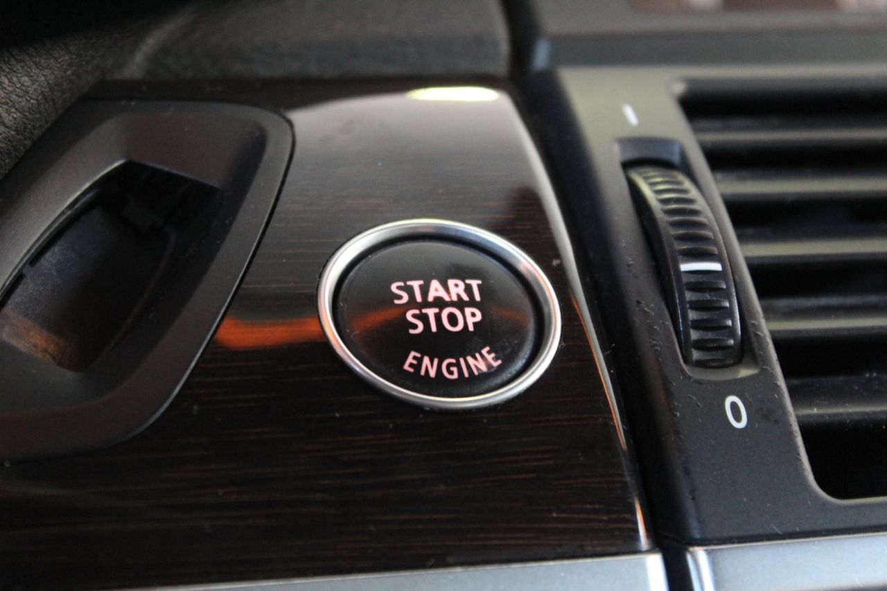 BMW X5 xDRIVE48i - Foto 19