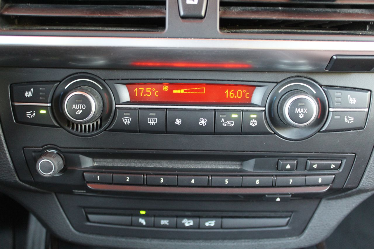 BMW X5 xDRIVE48i - Foto 23