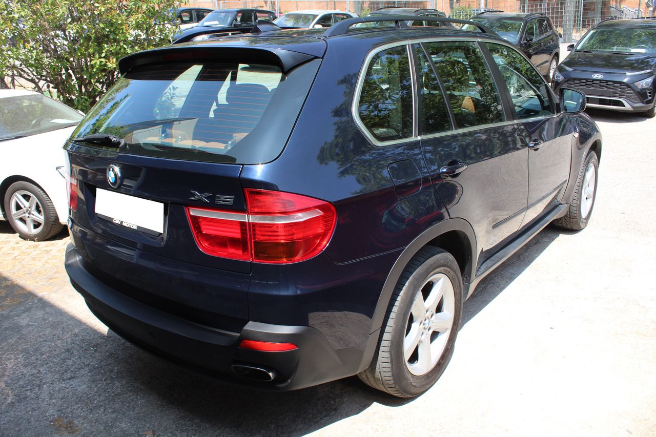 BMW X5 xDRIVE48i - Foto 8