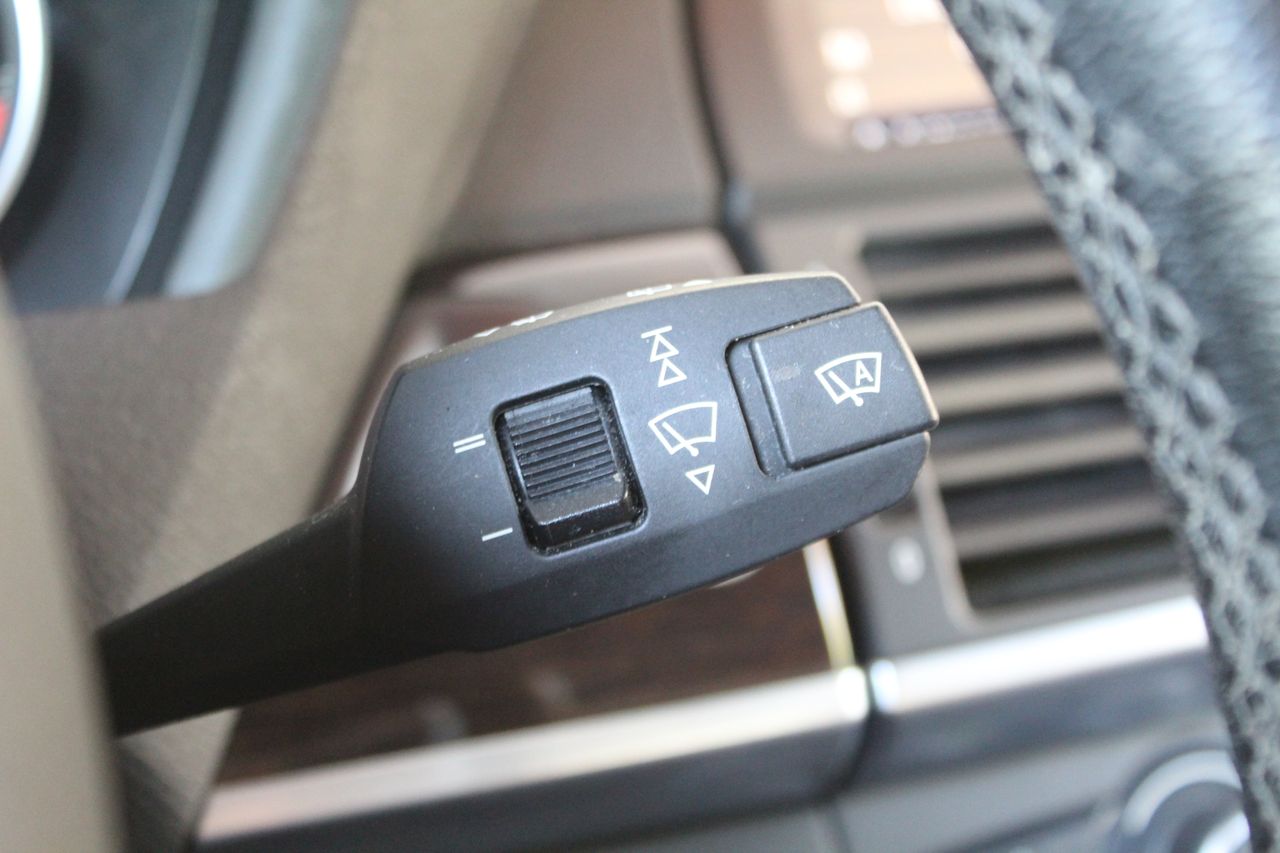 BMW X5 xDRIVE48i - Foto 18