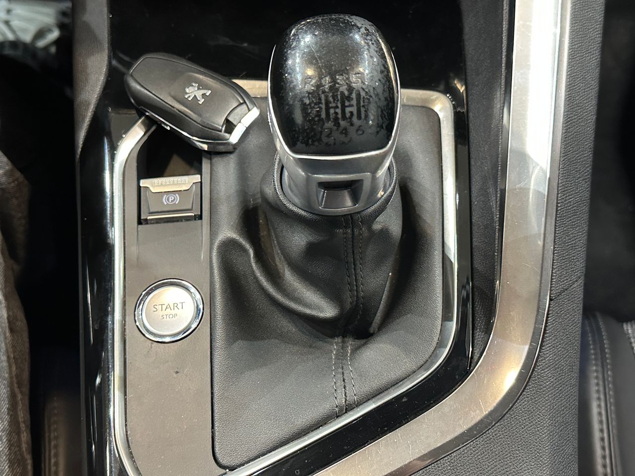 Peugeot 3008 1.2 PURETECH 96KW (130CV) ALLURE S&S - Foto 25