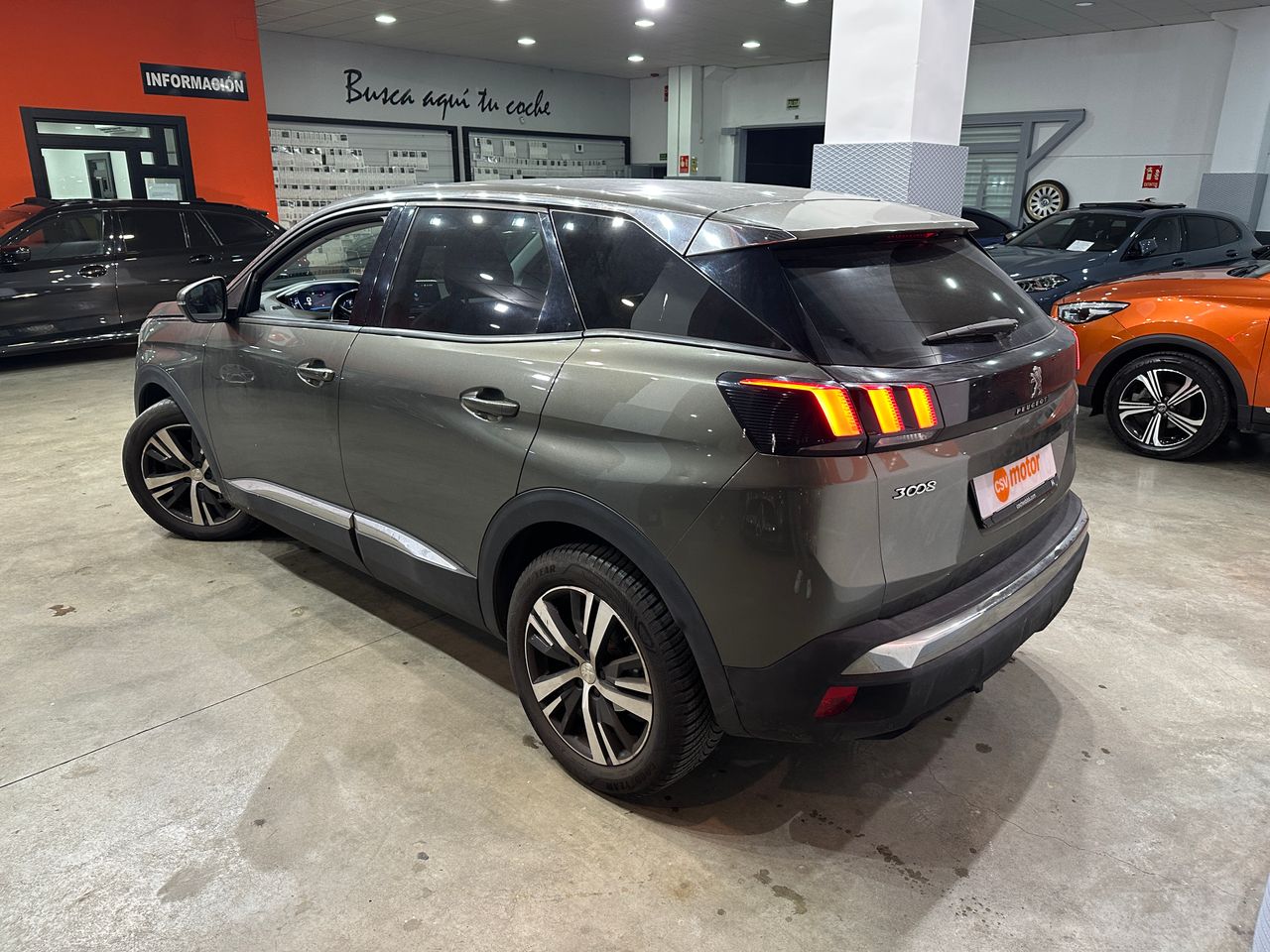 Peugeot 3008 1.2 PURETECH 96KW (130CV) ALLURE S&S - Foto 6