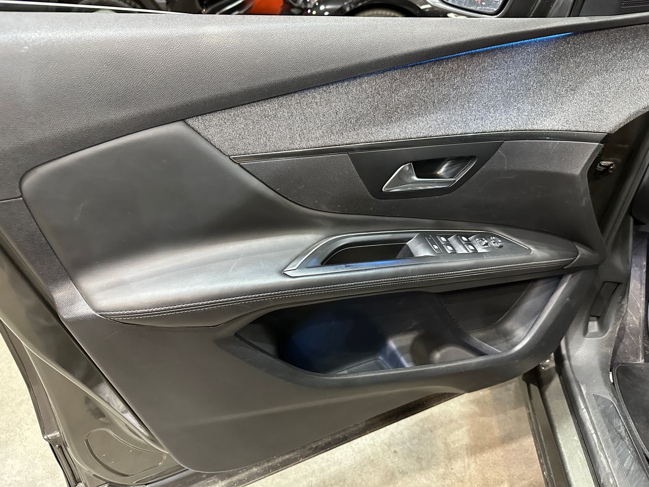 Peugeot 3008 1.2 PURETECH 96KW (130CV) ALLURE S&S - Foto 14