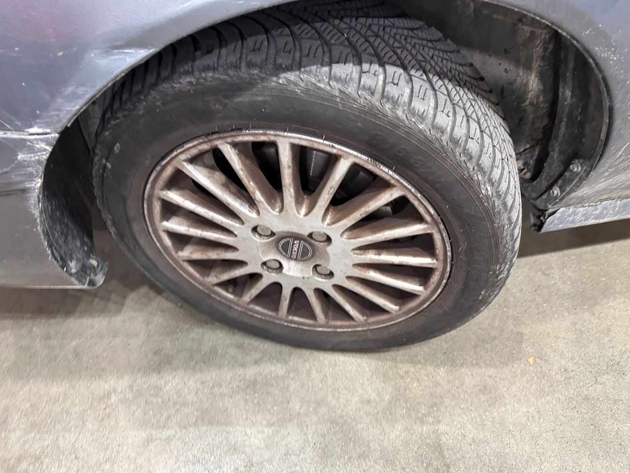 Volvo V40 1.6 Evolution - Foto 18